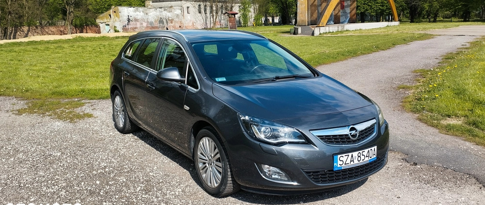 Opel Astra cena 20000 przebieg: 237229, rok produkcji 2011 z Szczekociny małe 667